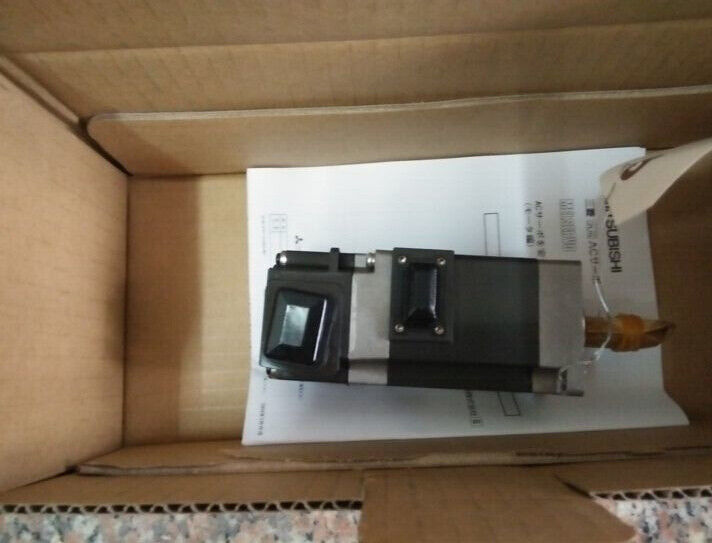 1PC Mitsubishi HF-KN13 Servo Motor HFKN13 New In Box Expedited Shipping DHL / UPS / FedEX