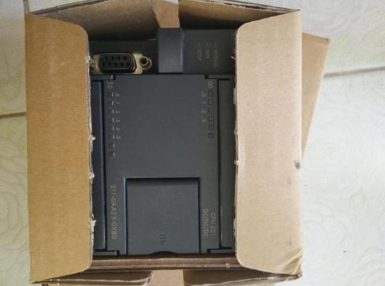 1PC Siemens 6ES7 211-0BA23-0XB0 New In Box 6ES72110BA230XB0 Expedited Shipping DHL / UPS / FedEx