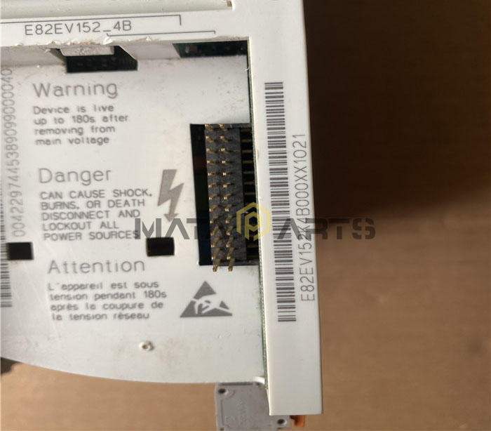 1PC Used Lenze 8200 Vector converter E82EV152-4B