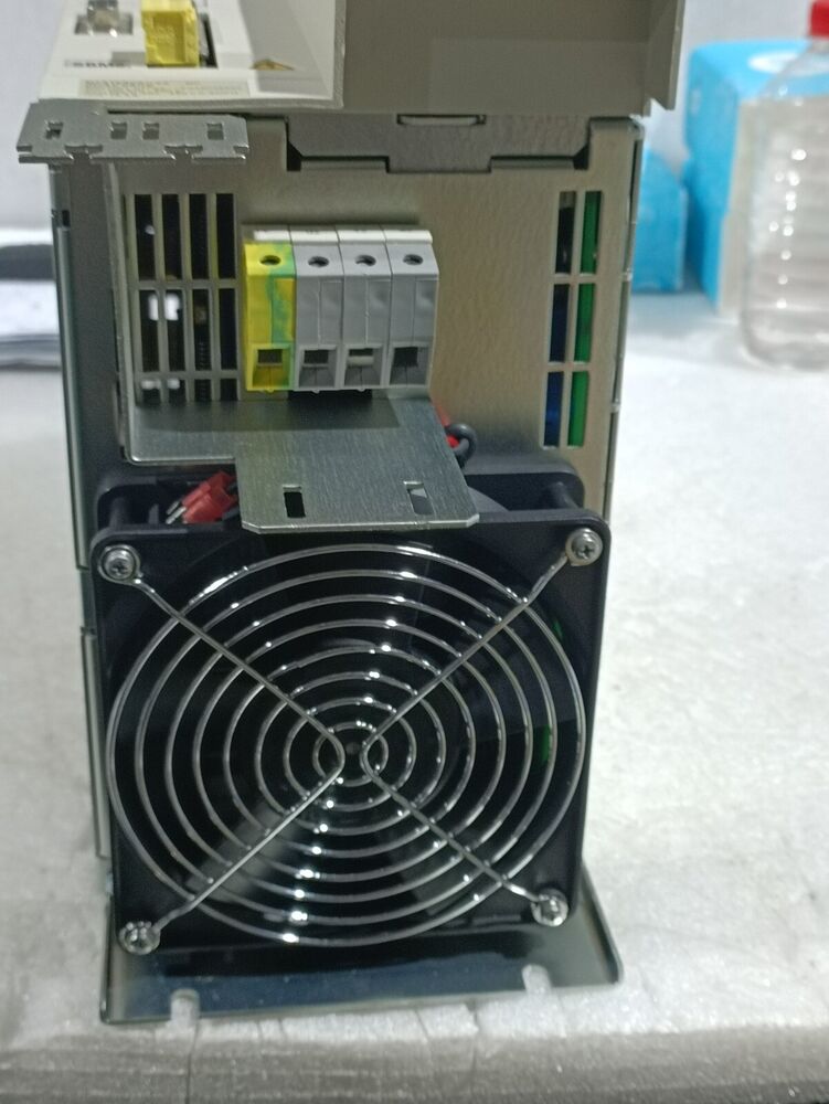SIMOVERT Masterdrives vector control converter 6SE7021-0EA61 in stock UPS / Fedex / DHL