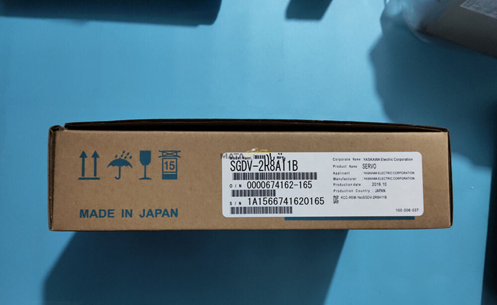 1PC New In Box Yaskawa SGDV-2R8A11B Servo Drives Expedited Shipping