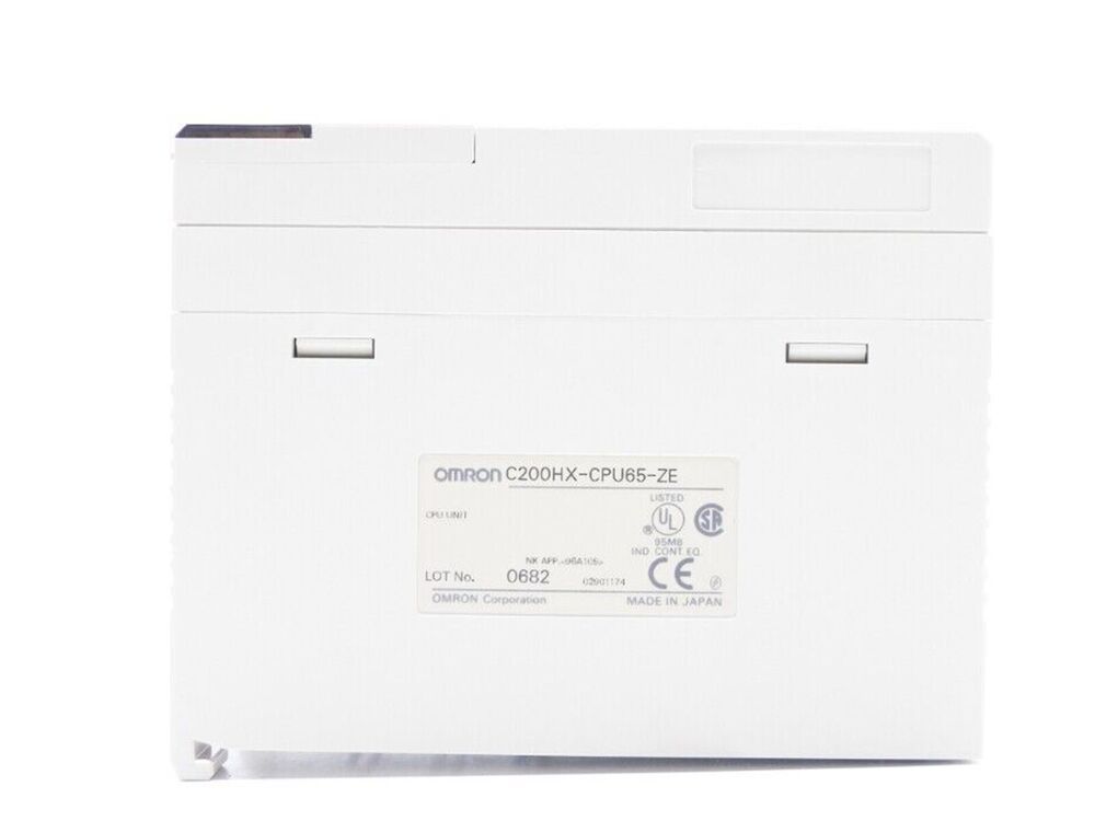 NEW OMRON PLC C200HX-CPU65-ZE DHL / UPS / FedEx