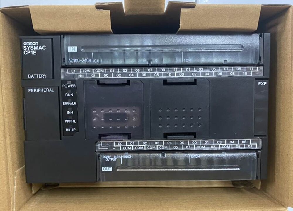 NEW OMRON CP1E-N40DR-A CPU RELAY OUTPUT PLC MODULE 40 I/O PORTS DHL / UPS / FedEx