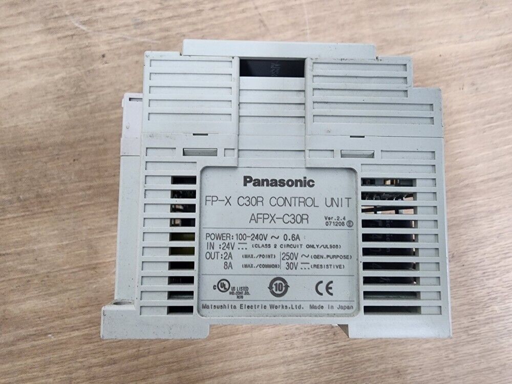1PC New Panasonic AFPX-C30R Expansion Unit AFPXC30R