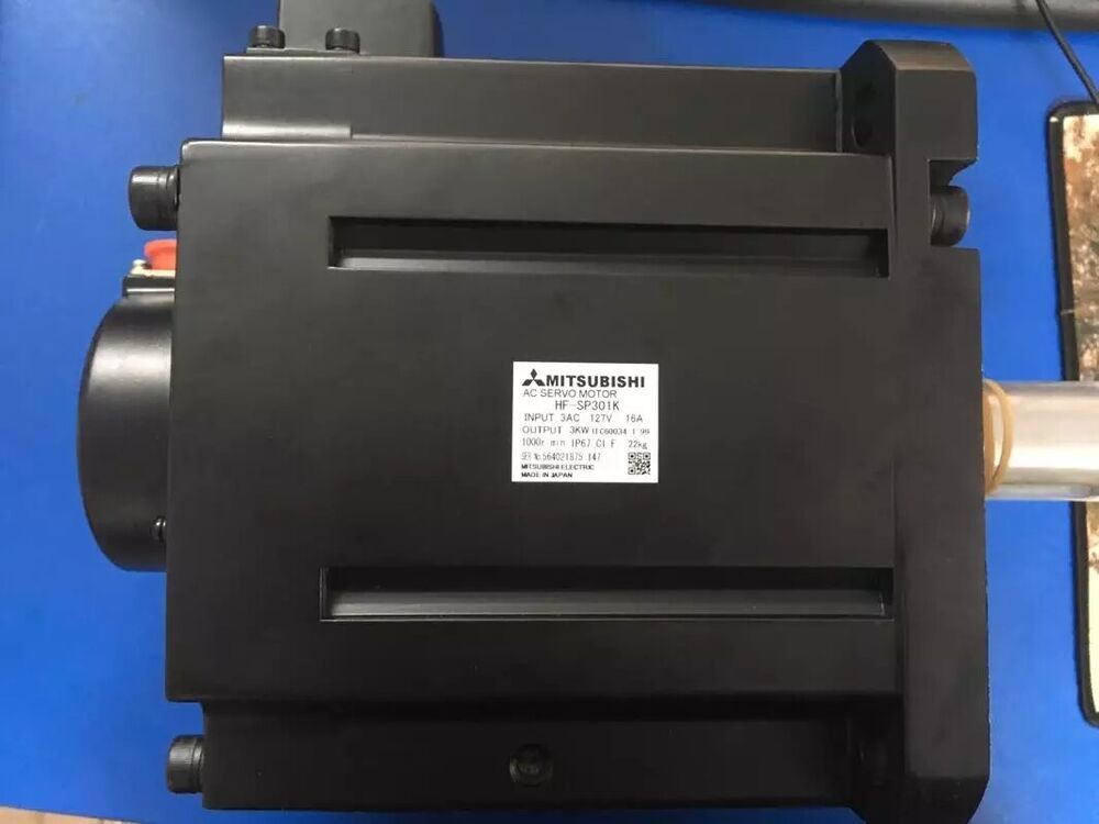 Mitsubishi HF-SP301K AC Servo Motor HFSP301K New In Box Expedited Shipping DHL / UPS / FedEx