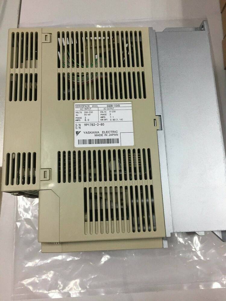 Yaskawa SGDB-10VD Servo Driver SGDB10VD New In Box Expedited Shipping DHL / UPS / FedEx