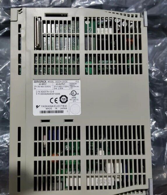 New Sealed Yaskawa ServoPack Drive SGDH-20DE Fast Shipping By UPS / Fedex / DHL