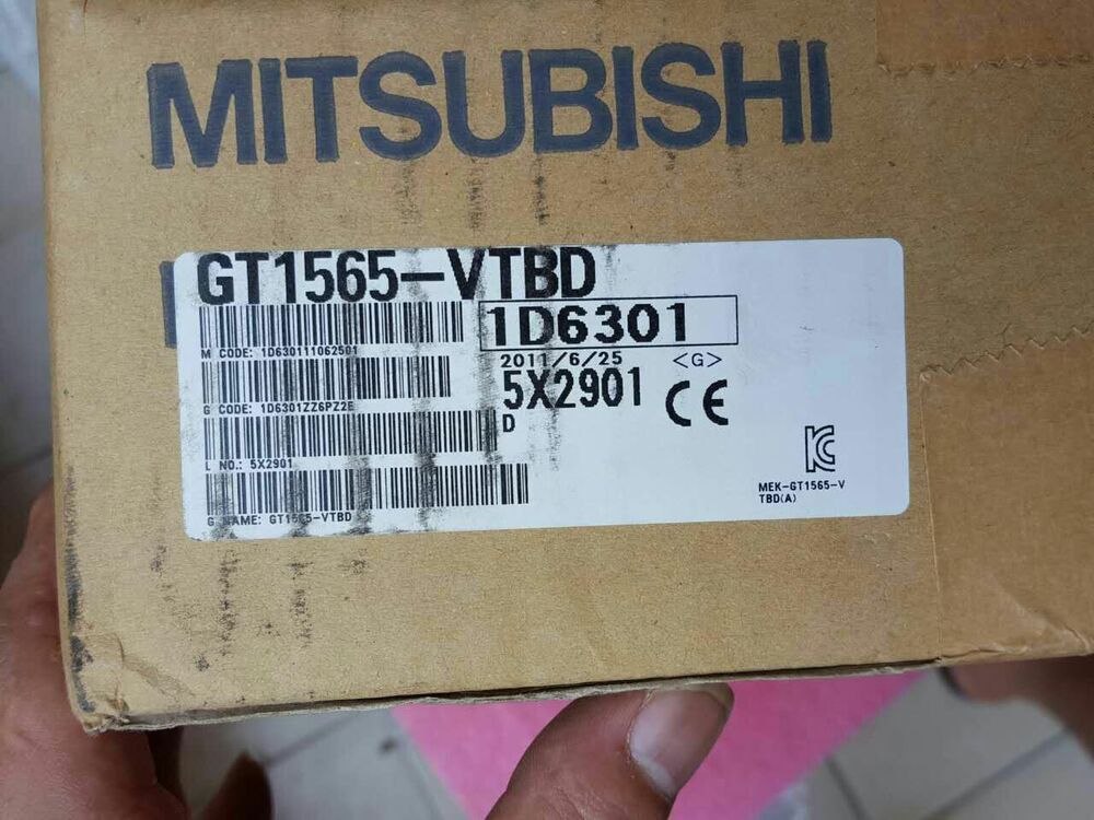 NEW MITSUBISHI GT1565-VTBD TOUCH PANEL GT1565VTBD FREE EXPEDITED SHIPPING DHL / UPS / FedEX