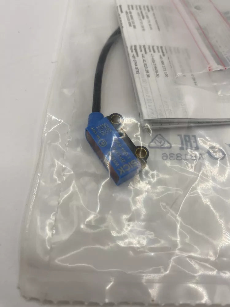 1PC New SICK WTB2S-2P3275 Photoelectric Sensor WTB2S2P3275 DHL / UPS / FedEx