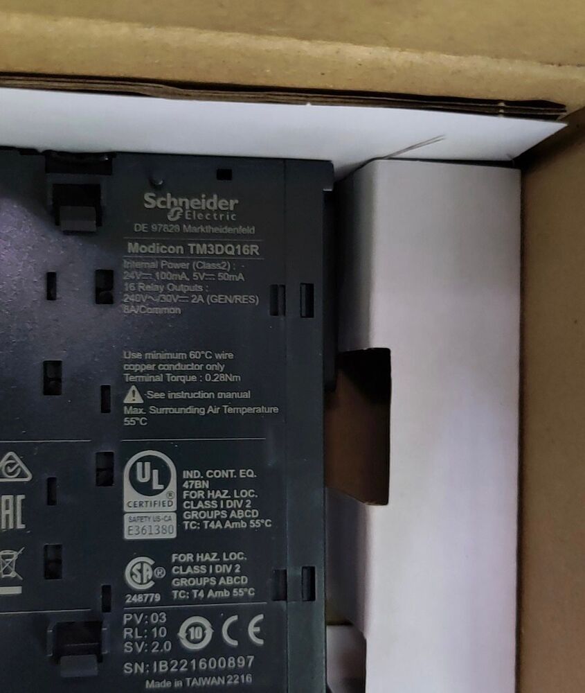 1PC New Schneider TM3DQ16R Output Module Expedited Shipping DHL / UPS / FedEX