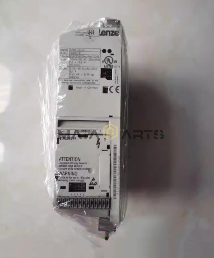 1PC Lenze Inverter E82EV551-2B Used