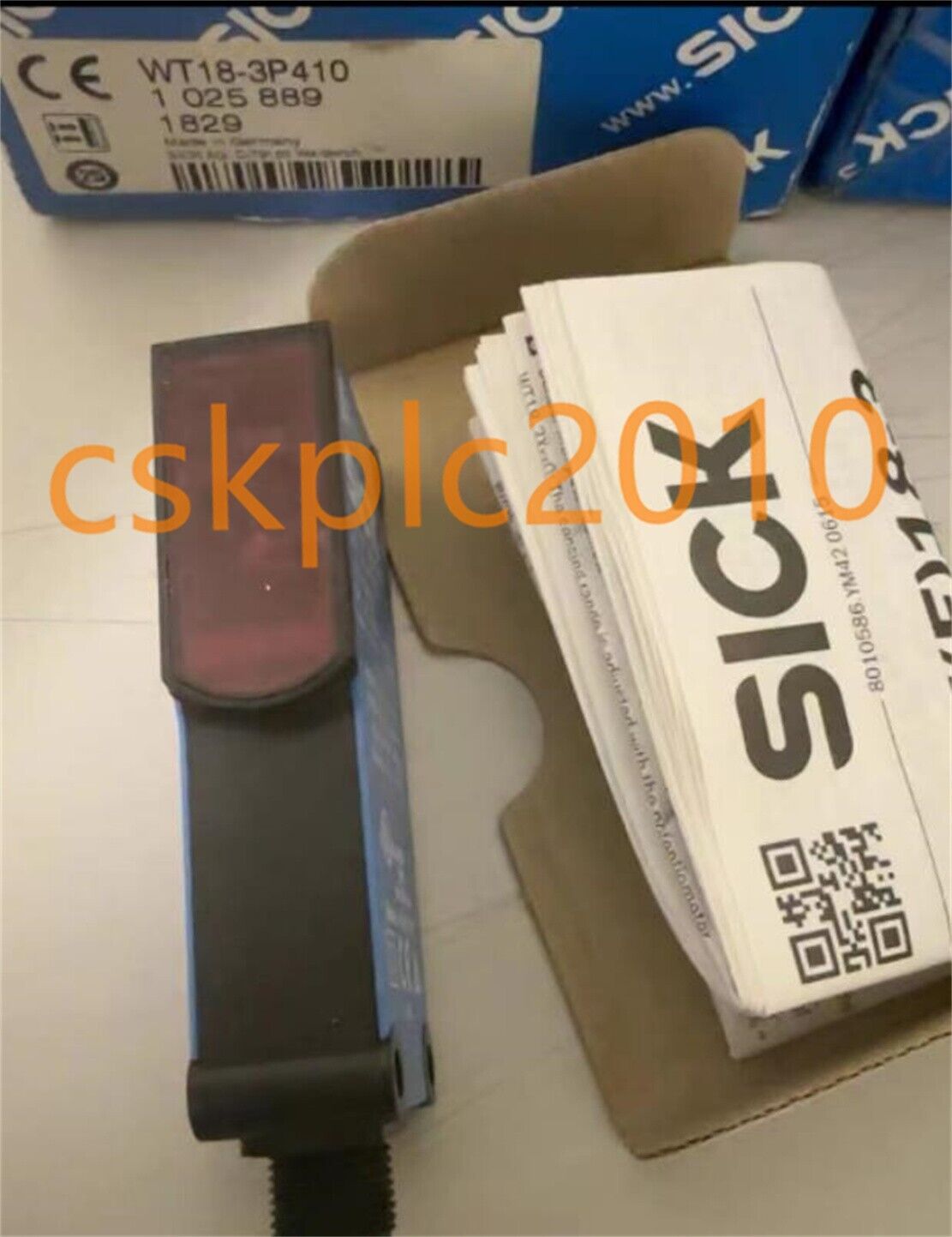 1 PCS NEW IN BOX SICK Photoelectric switch WT18-3P410 1025889
