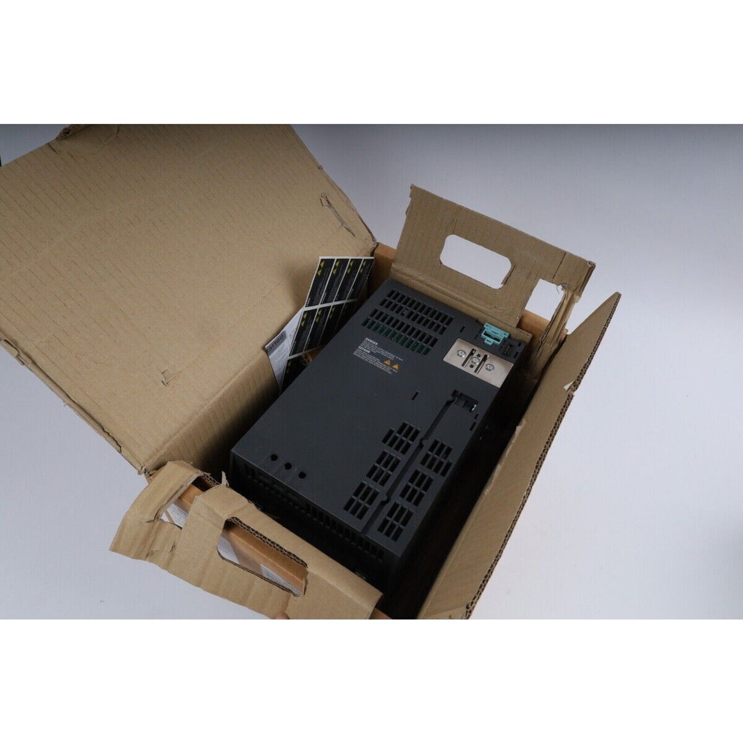 New Siemens 6SL3224-0BE27-5AA0 G120 PM240 Power Module 6SL3 224-0BE27-5AA0