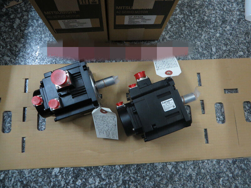 MITSUBISHI AC SERVO MOTOR HF-SP52B HFSP52B NEW FREE EXPEDITED SHIPPING DHL / UPS / FedEx