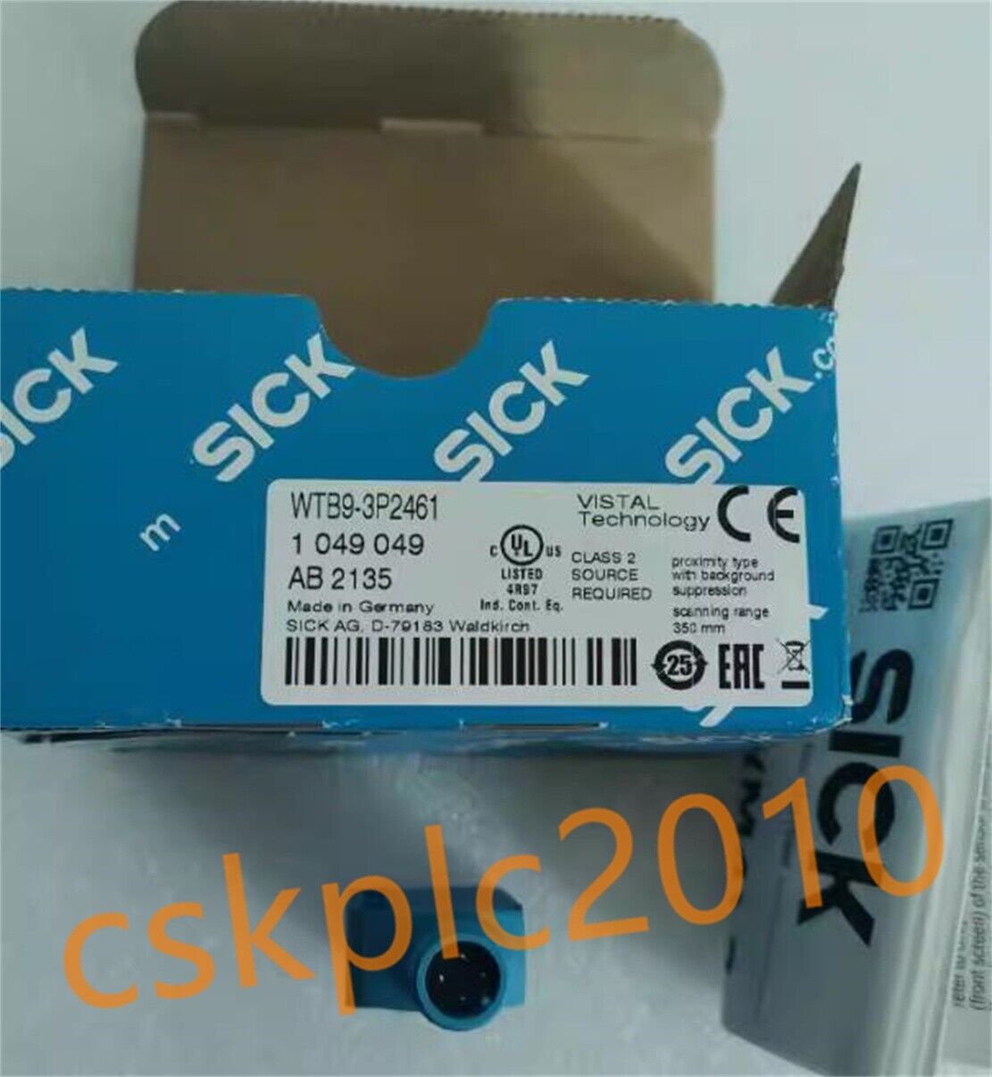 1 PCS NEW IN BOX SICK Reflective photoelectric sensor WTB9-3P2461 1049049