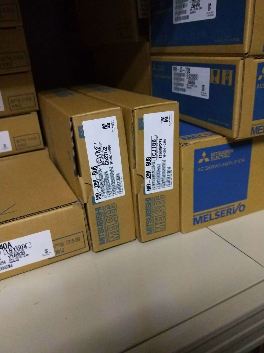 MITSUBISHI AC SERVO DRIVER MR-J2M-BU8 MRJ2MBU8 NEW FREE EXPEDITED SHIPPING DHL / UPS / FedEx