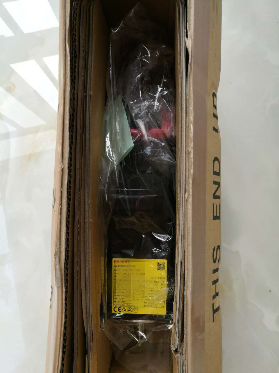 NEW ORIGINAL FANUC AC SERVO MOTOR A06B-0215-B300#0100 A06B-0215-B300 FREE SHIPDHL / UPS / FedEx
