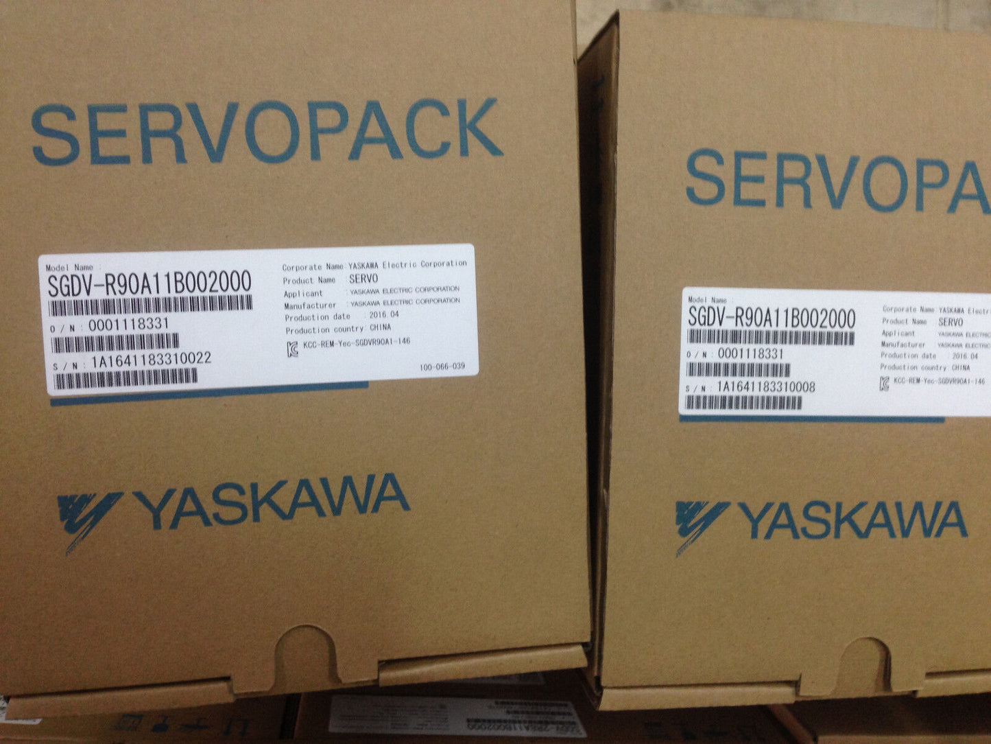 NEW ORIGINAL YASKAWA AC SERVO DRIVER SGDV-R90A11B002000 FREE EXPEDITED SHIPPING DHL / UPS / FedEx