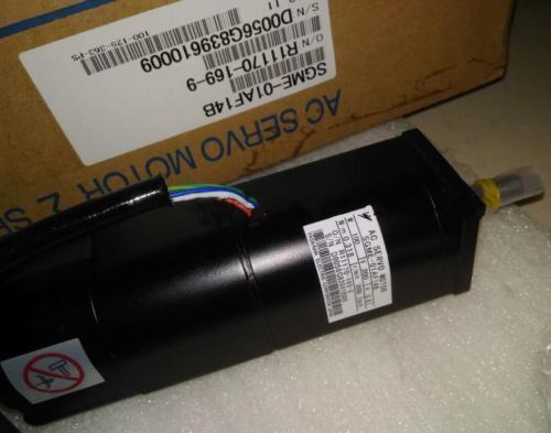 1PC New Yaskawa SGME-01AF14 Servo Motor Expedited Shipping SGME1AF14