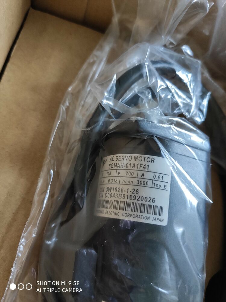 1PC New Yaskawa SGMAH-01A1F41 Servo Motor Expedited Shipping SGMAH01A1F41