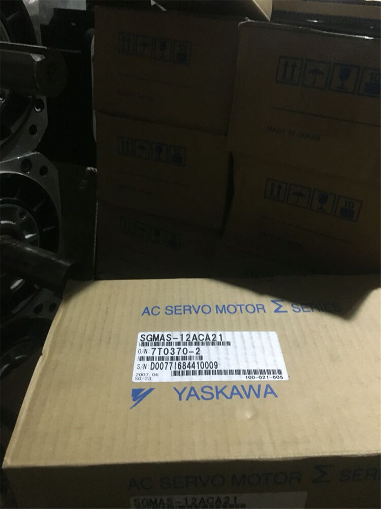 1PC New Yaskawa SGMAS-12ACA21 Servo Motor Expedited Shipping SGMAS12ACA21