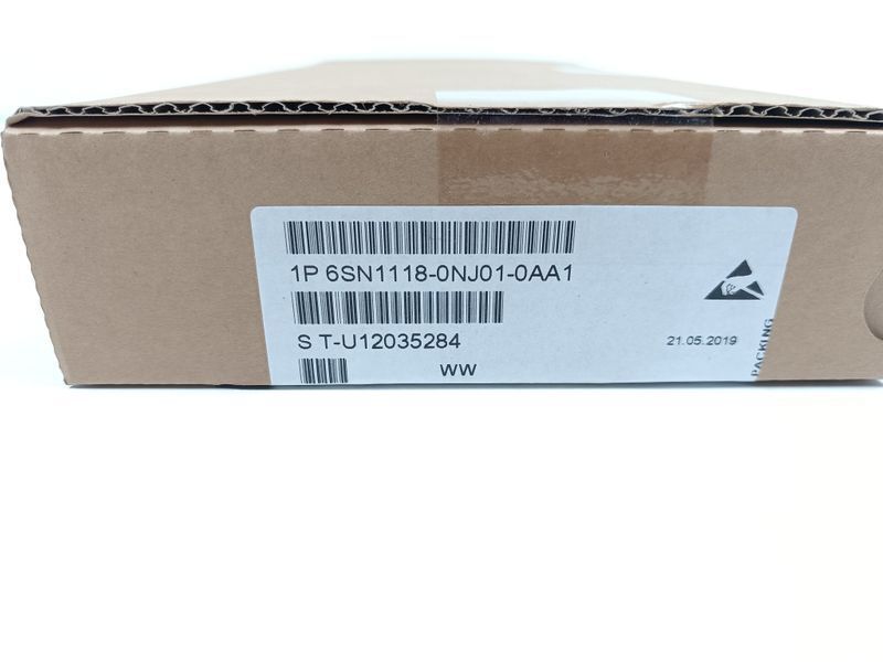 New Siemens SIMODRIVE 611 universal U HR 6SN1118-0NJ01-0AA1 6SN1 118-0NJ01-0AA1