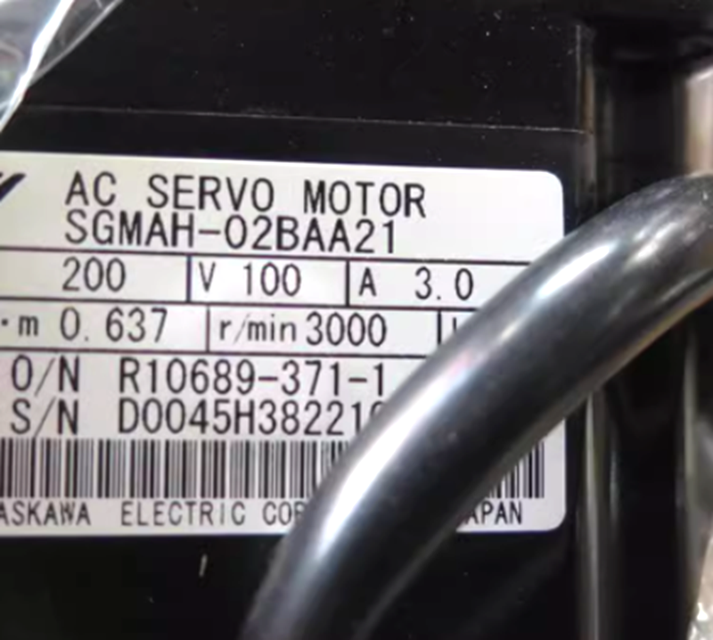 1PC New Yaskawa SGMAH-02BAA21 Servo Motor Expedited Shipping SGMAH02BAA21