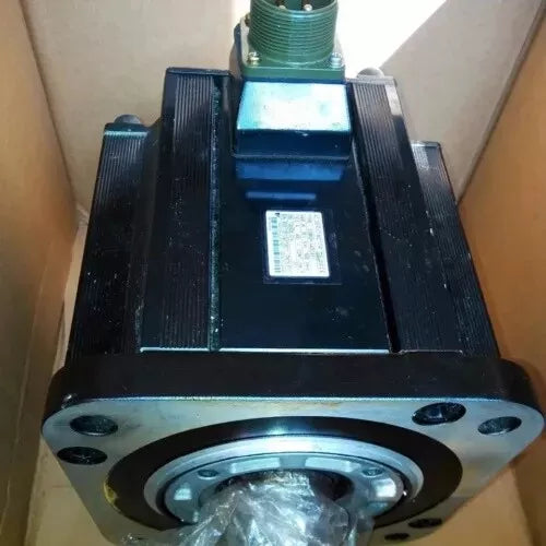 1PC New Yaskawa SGMGH-44DCA6H-OY Servo Motor Expedited Shipping
