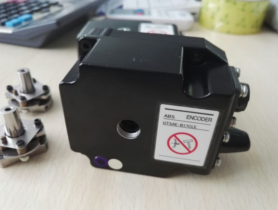 1PC New Yaskawa UTSAE-B17CLE Servo Encoder UTSAEB17CLE Expedited Shipping