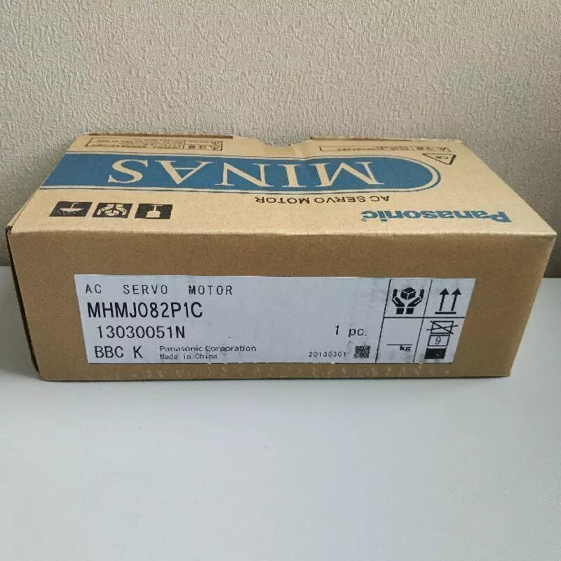 1PC New In Box Panasonic MHMJ082P1C Servo Motor Expedited Shipping