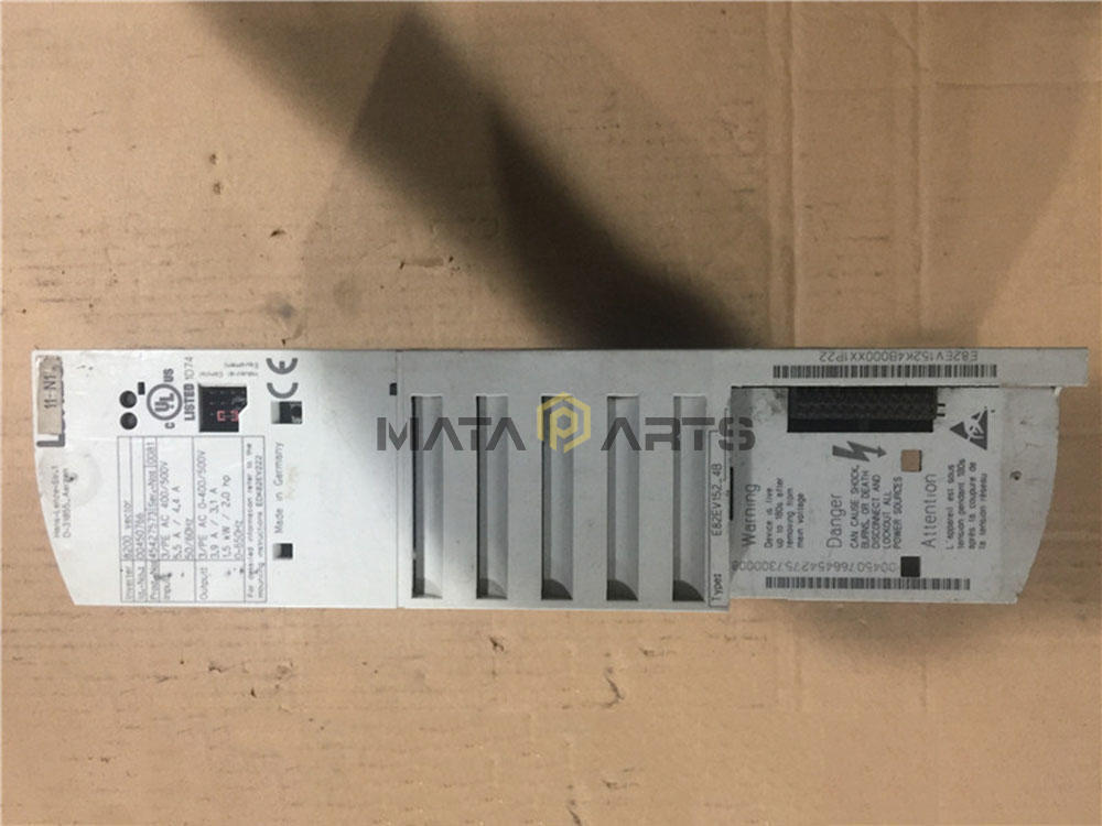 1PC Used Lenze 8200 Vector converter E82EV152-4B