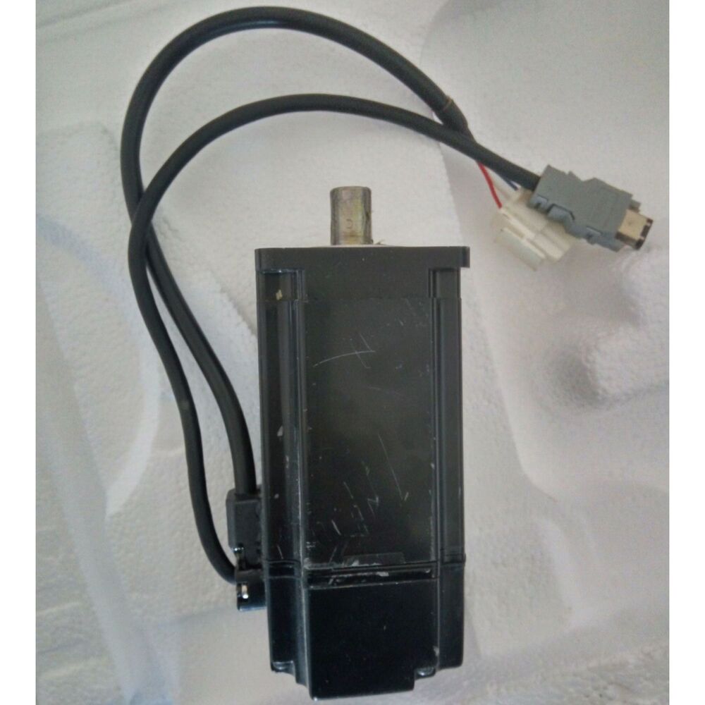 1PC New Yaskawa SGMAH-04AAN21 Servo Motor Expedited Shipping SGMAH04AAN21