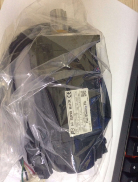 1PC New Yaskawa SGM-08A3TE11 Servo Motor Expedited Shipping SGM08A3TE11