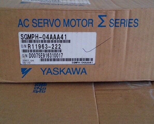 1PC New Yaskawa SGMPH-04AAA41 Servo Motor Expedited Shipping