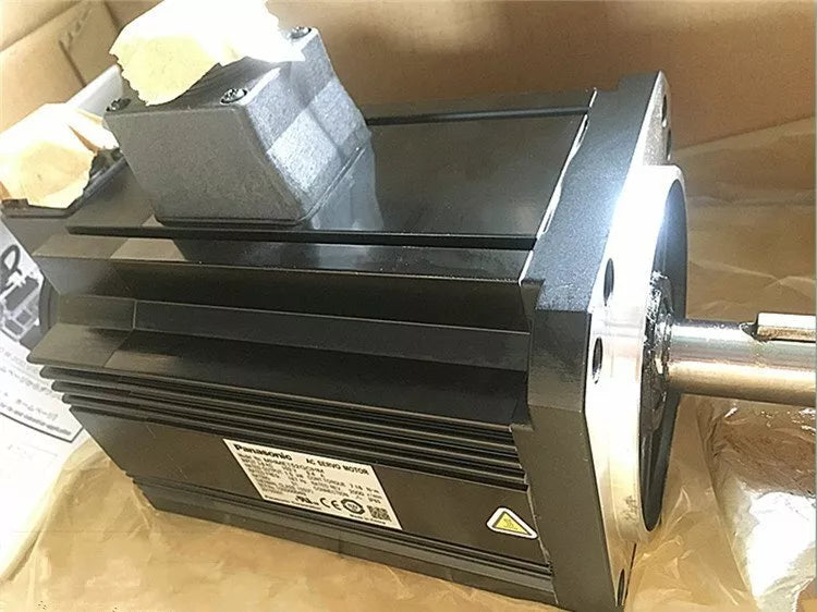 1PC New In Box Panasonic MHME152GCHM Servo Motor Expedited Shipping
