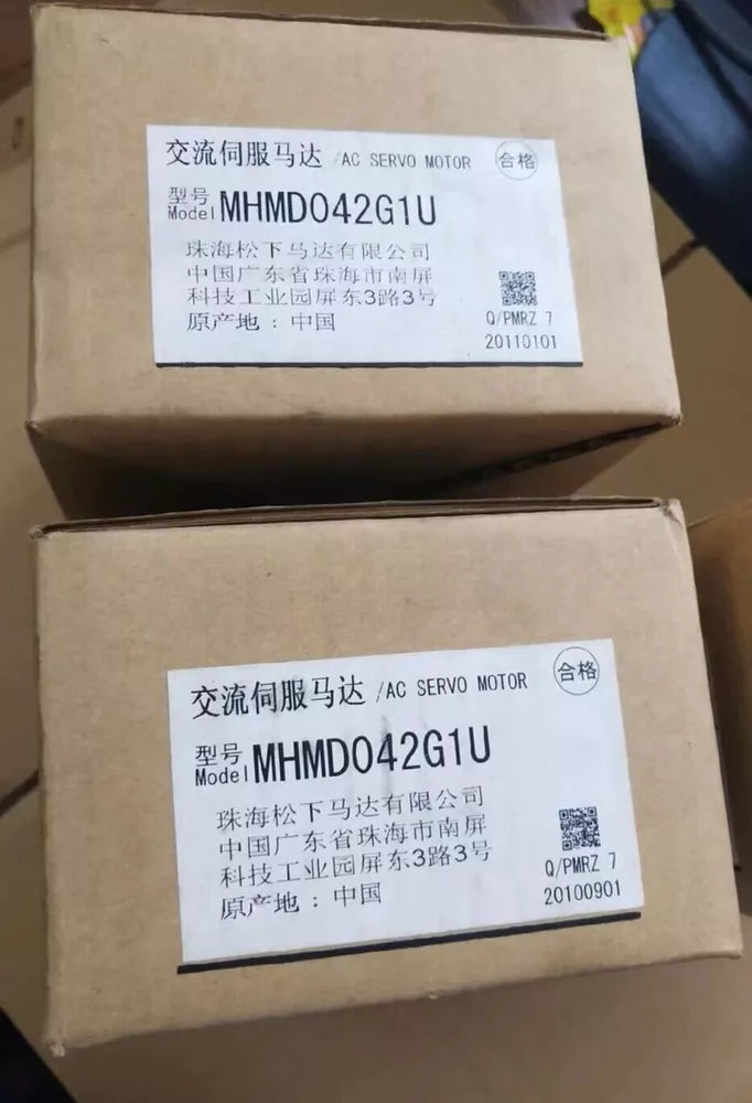 1PC New In Box Panasonic MHMD042G1U Servo Motor Expedited Shipping