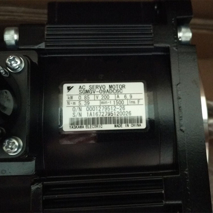 1PC New Yaskawa SGMGV-09ADC6C Servo Motor Expedited Shipping SGMGV09ADC6C