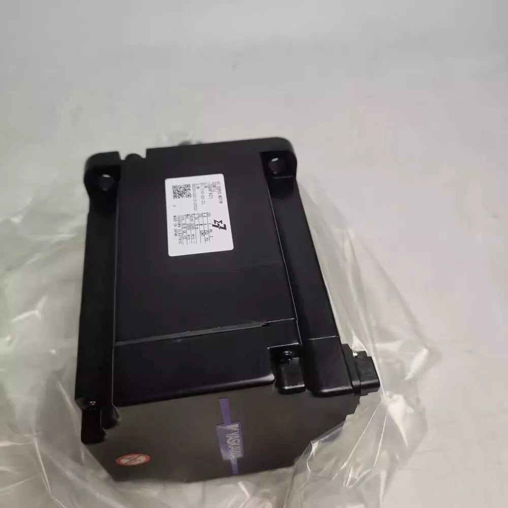 1PC New Yaskawa SGM7J-08AFA21 Servo Motor Expedited Shipping SGM7J08AFA21