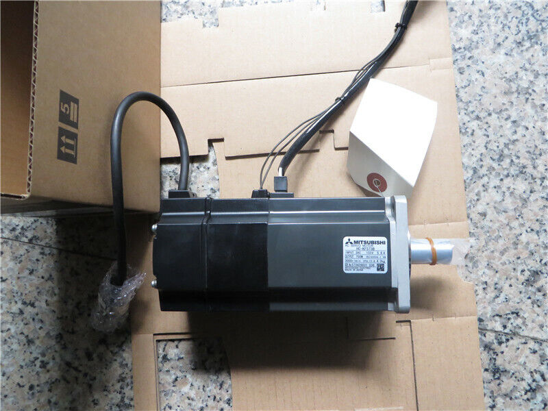 1PC MITSUBISHI HC-KF73B Servo Motor HCKF73B New In Box Expedited Shipping DHL / UPS / FedEX