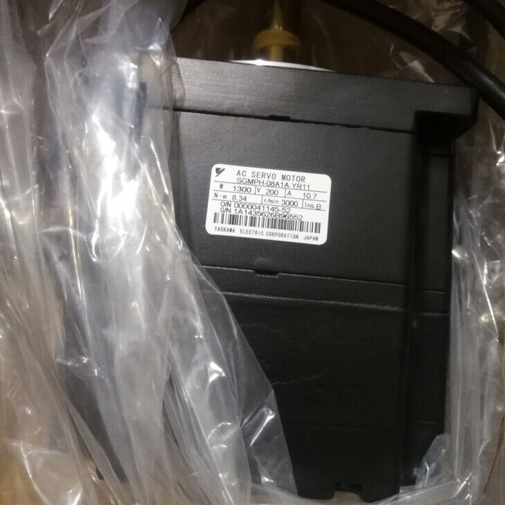 1PC New Yaskawa SGMPH-08A1A-YR11 Servo Motor Expedited Shipping SGMPH08A1AYR11