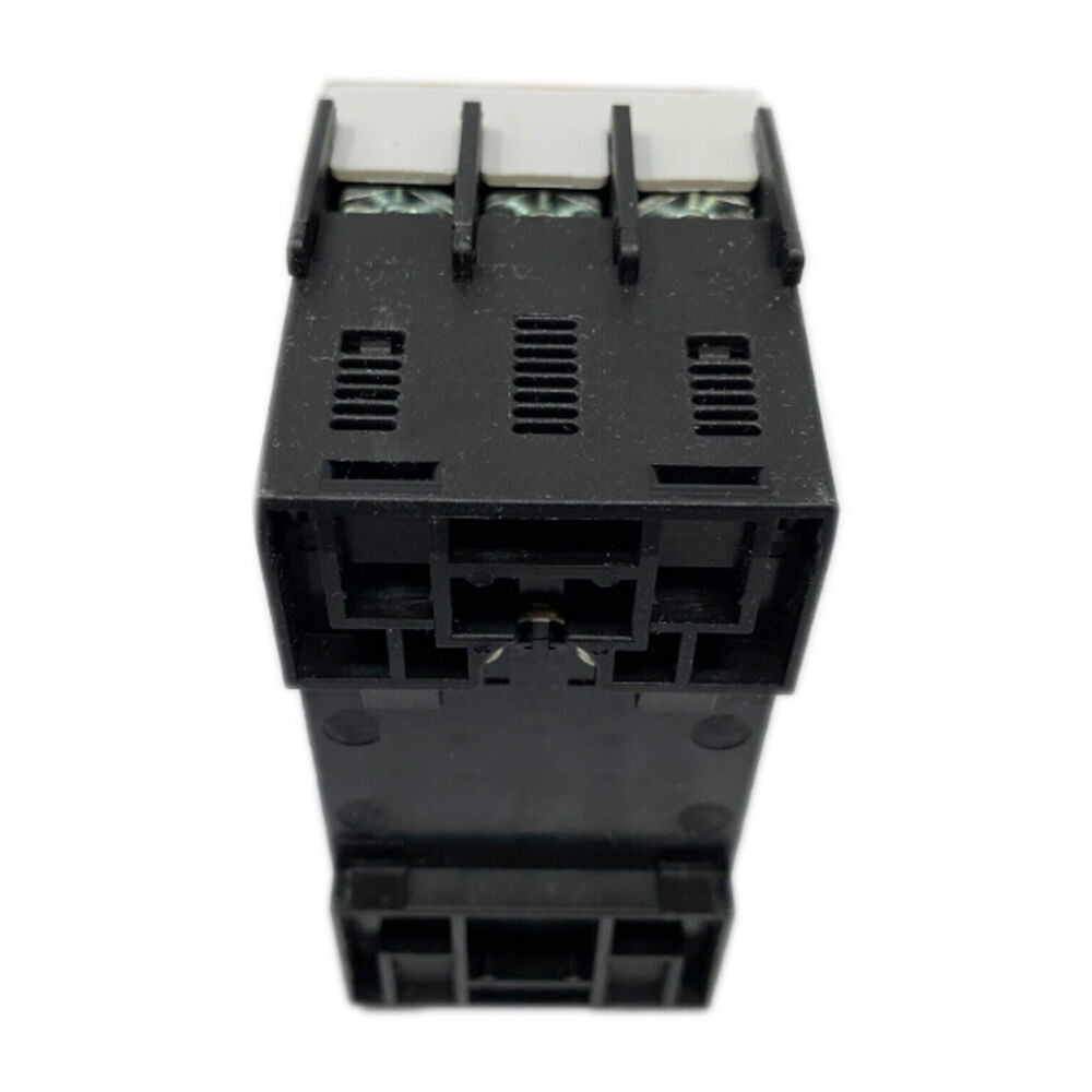 1PCS NEW SIEMENS 3RV1021-0DA15 Circuit breaker DHL / UPS / FedEx