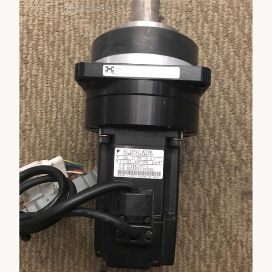 1PC New Yaskawa SGMAH-02AAAH161 Servo Motor Expedited Shipping SGMAH02AAAH161