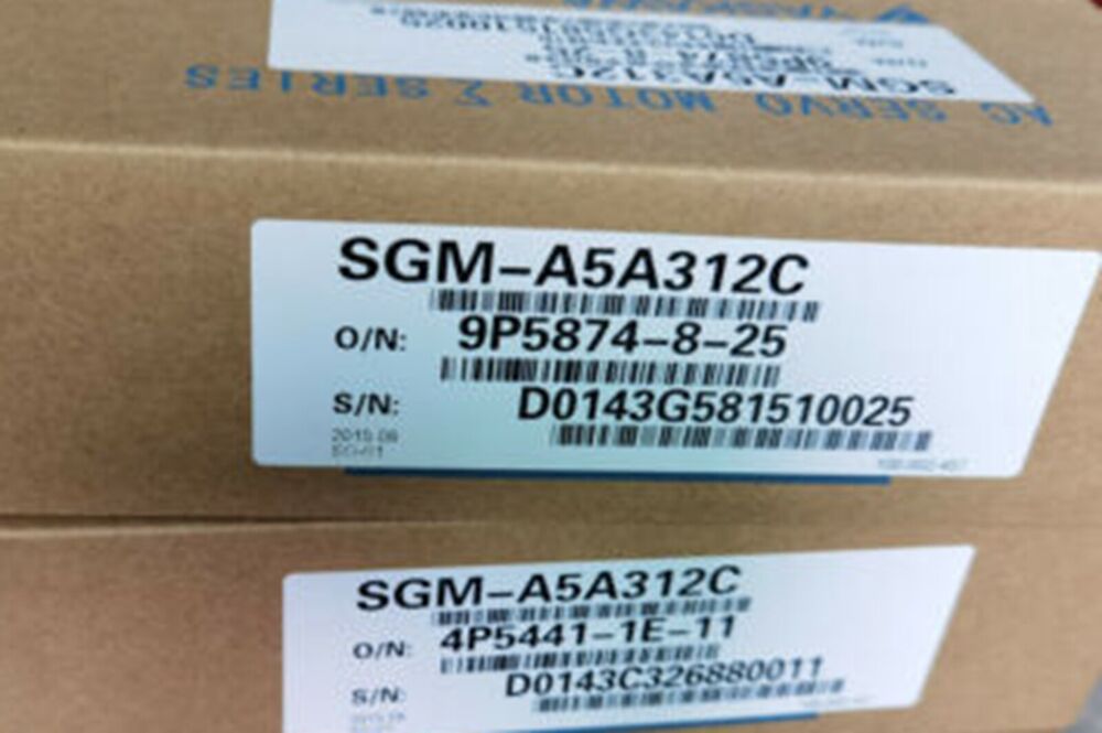 1PC New Yaskawa SGM-A5A312C Servo Motor Expedited Shipping SGMA5A312C