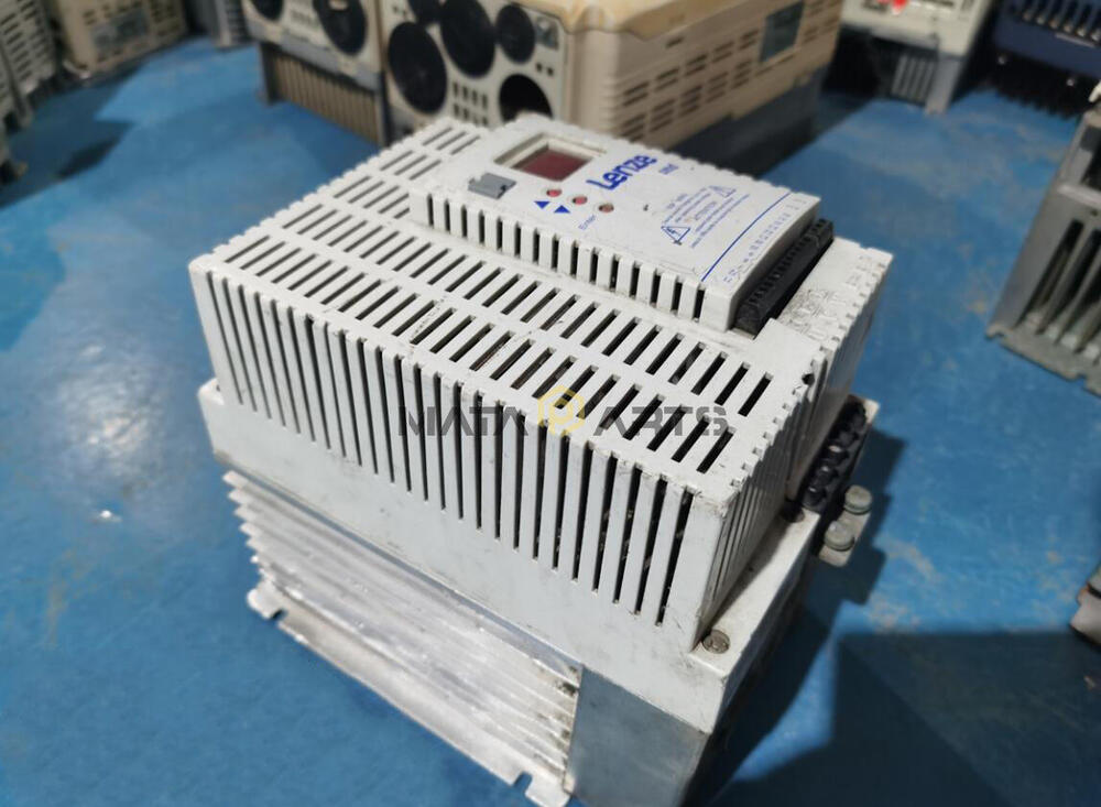 1PC Lenze drive ESMD 752L4TXA Tested Used
