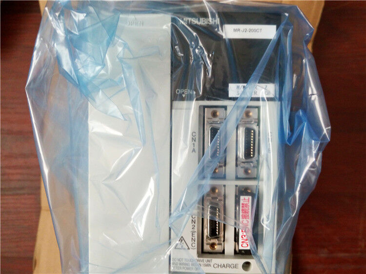 MITSUBISHI SERVO DRIVE UNIT MR-J2-200CT MRJ2200CT NEW FREE EXPEDITED SHIPPING DHL / UPS / FedEx