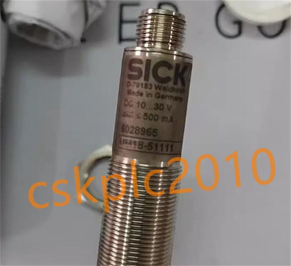 1 PCS SICK Ultrasonic sensor UM18-51111 in good condition
