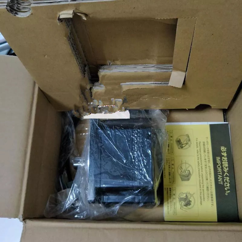 1PC New Yaskawa SGMPS-01A2E6S-E Servo Motor Expedited Shipping