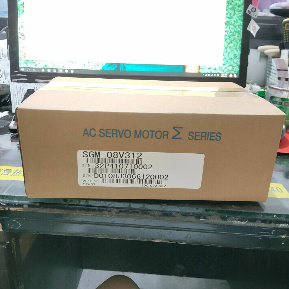 1PC New Yaskawa SGM-08V312 Servo Motor Expedited Shipping SGM08V312