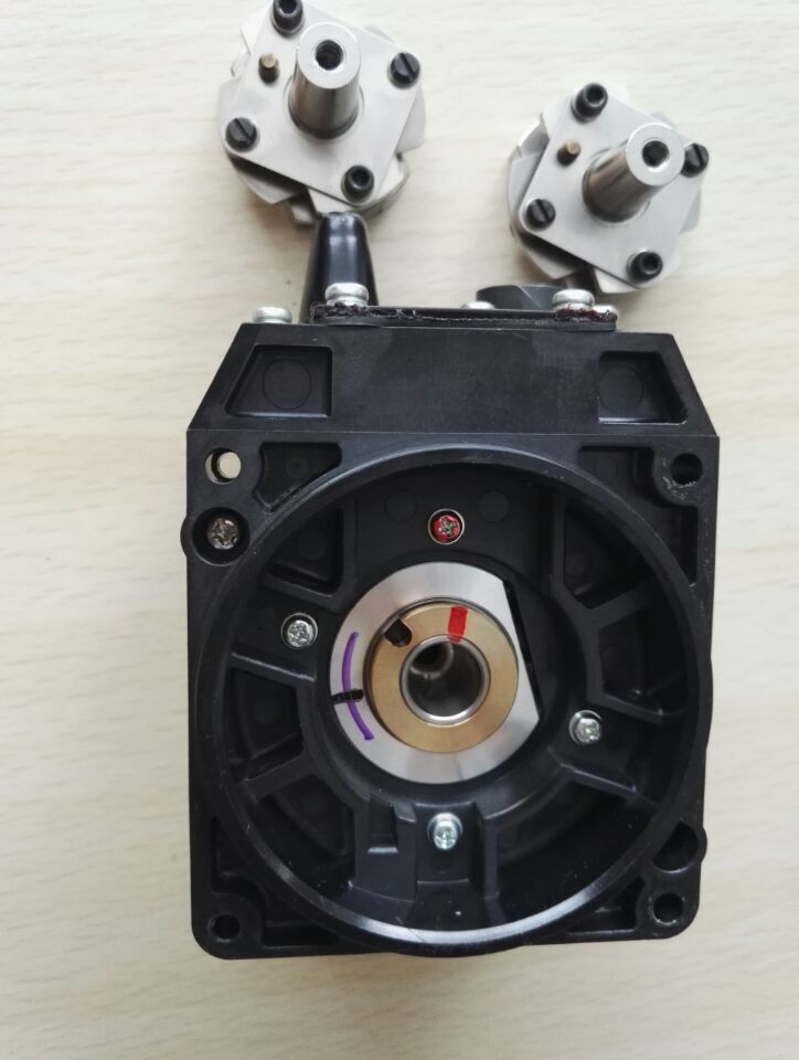 1PC New Yaskawa UTSAE-B17CLE Servo Encoder UTSAEB17CLE Expedited Shipping
