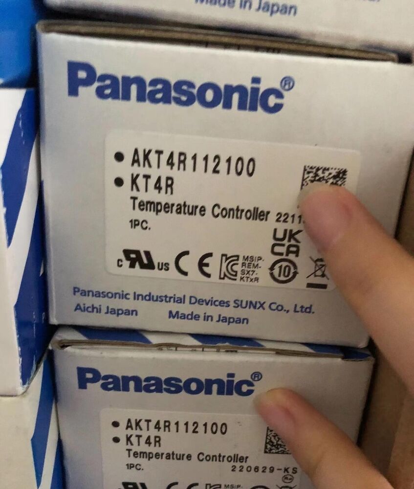 1PC New Panasonic AKT4R112100 Temperature Controller Expedited Shipping